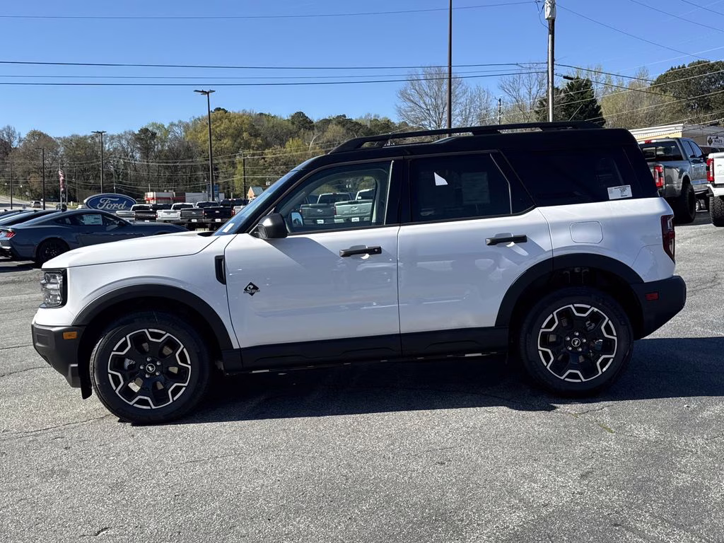 2026 Oxford White Ford Bronco Sport Outer Banks 4X4 SUV