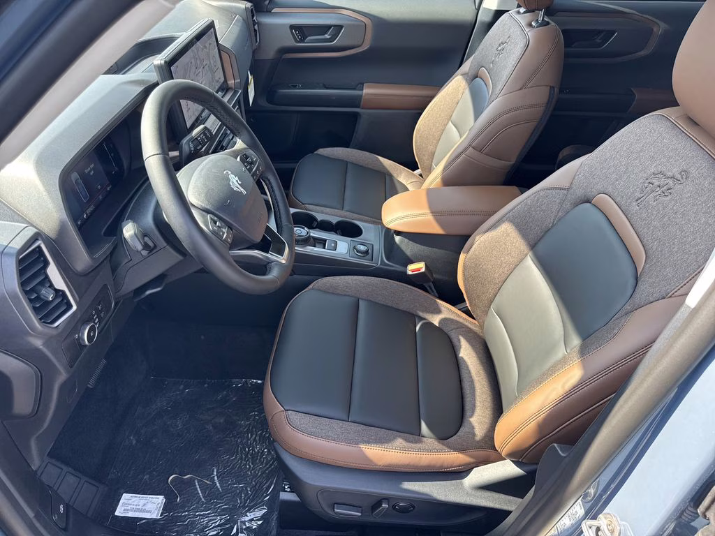 2026 Azure Gray Metallic Ford Bronco Sport Outer Banks 4X4 SUV