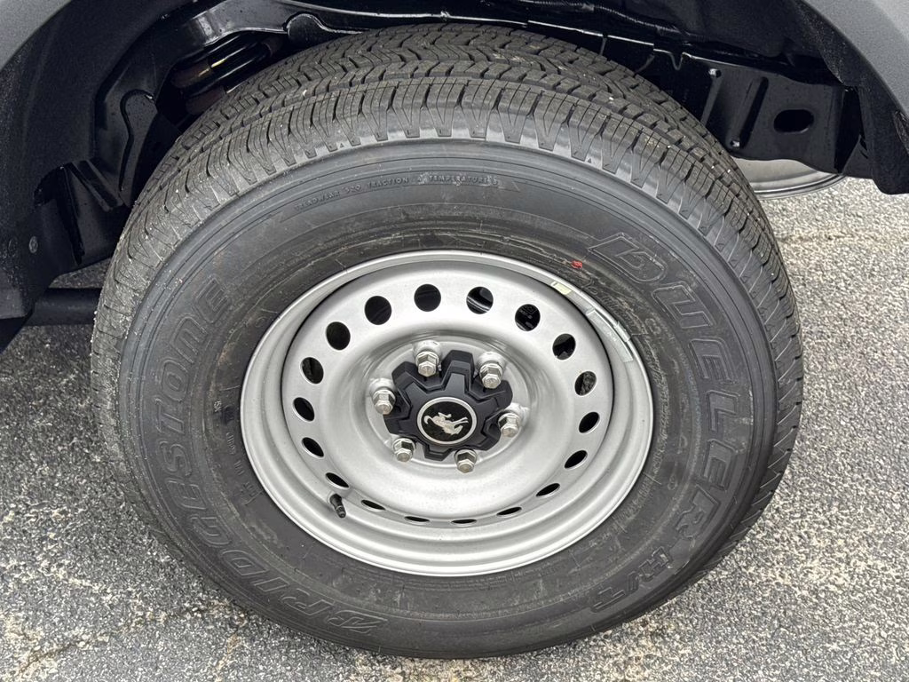 2026 Avalanche Ford Bronco Base 4X4 SUV