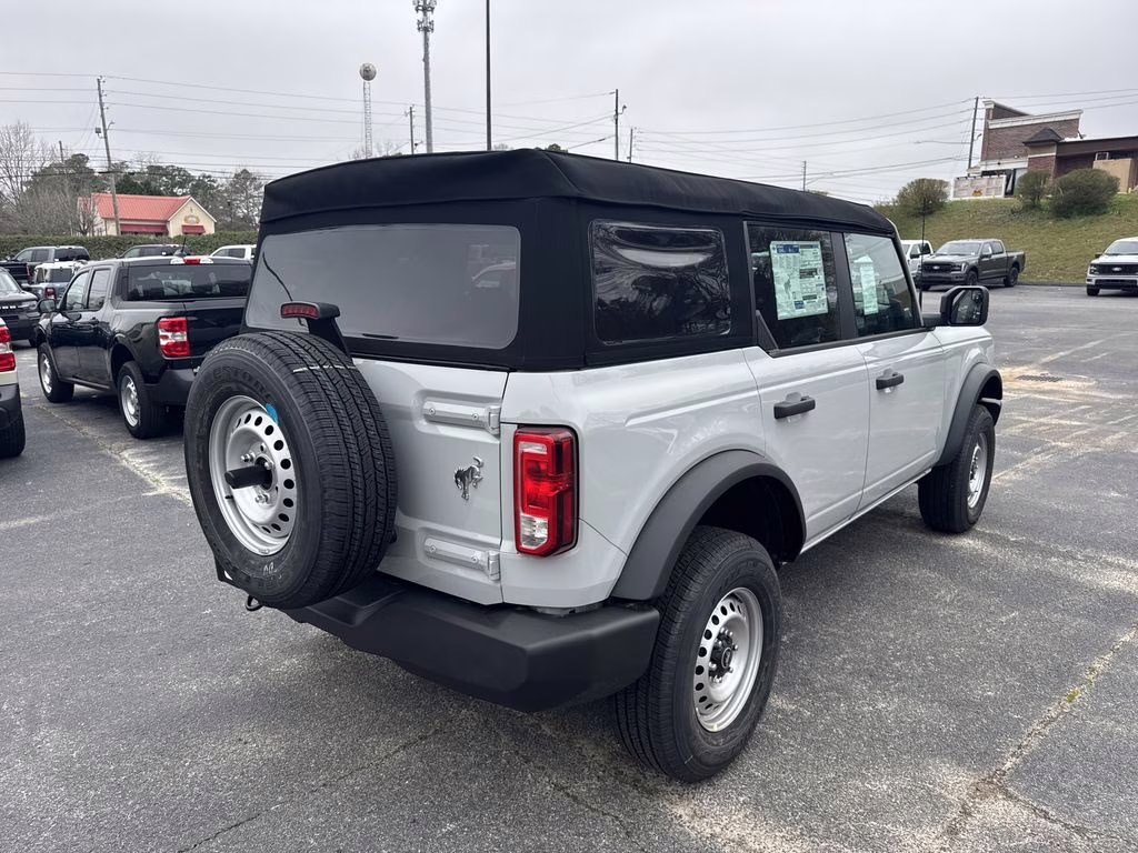 2026 Avalanche Ford Bronco Base 4X4 SUV