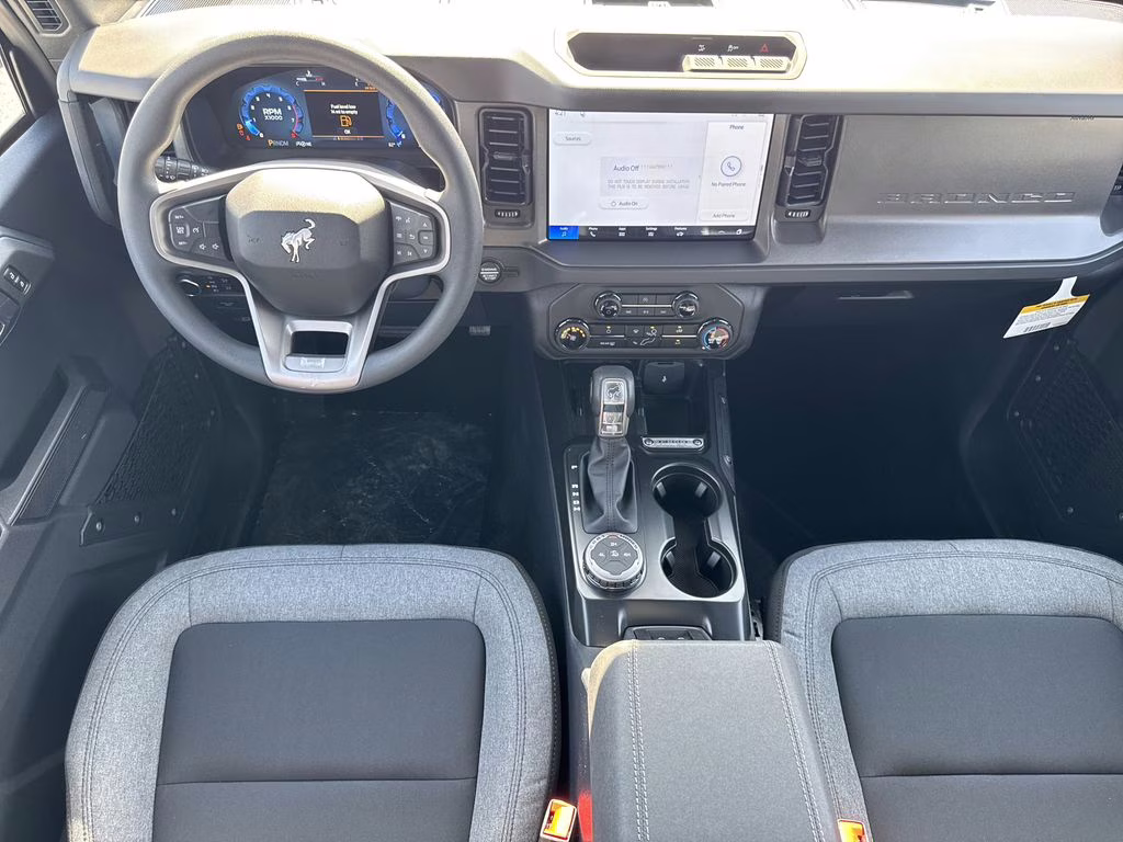 2026 Oxford White Ford Bronco Base 4X4 SUV