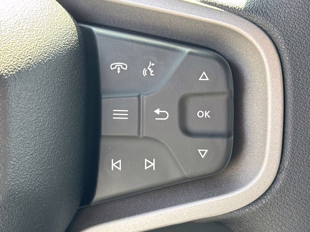 2026 Oxford White Ford Bronco Base 4X4 SUV