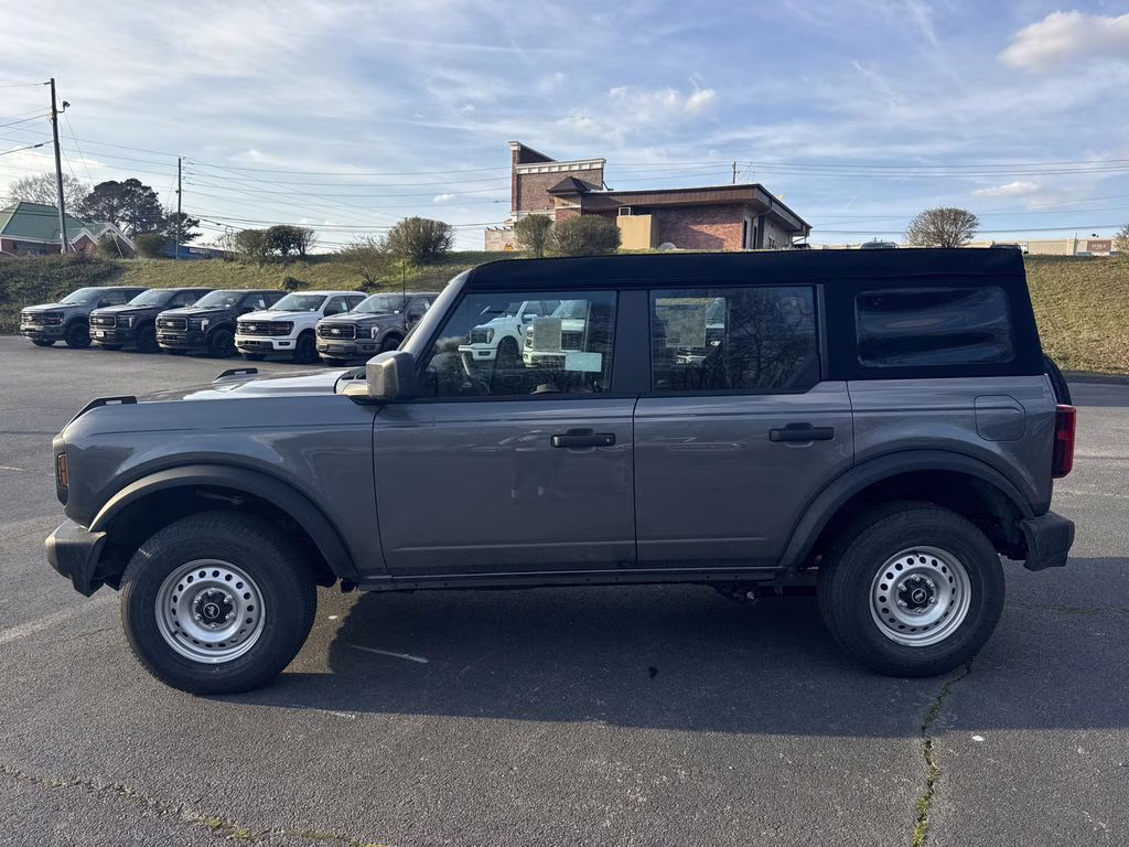 2026 Gray Metallic Ford Bronco Base 4X4 SUV