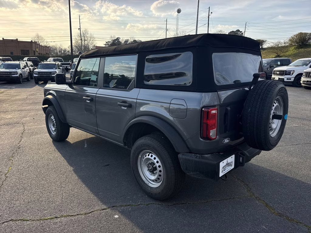 2026 Gray Metallic Ford Bronco Base 4X4 SUV