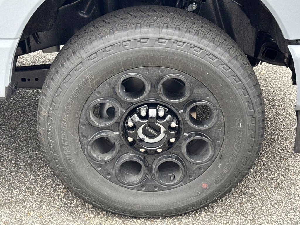 2026 Gray Metallic Ford Super Duty F-250 SRW Lariat 4X4 Truck