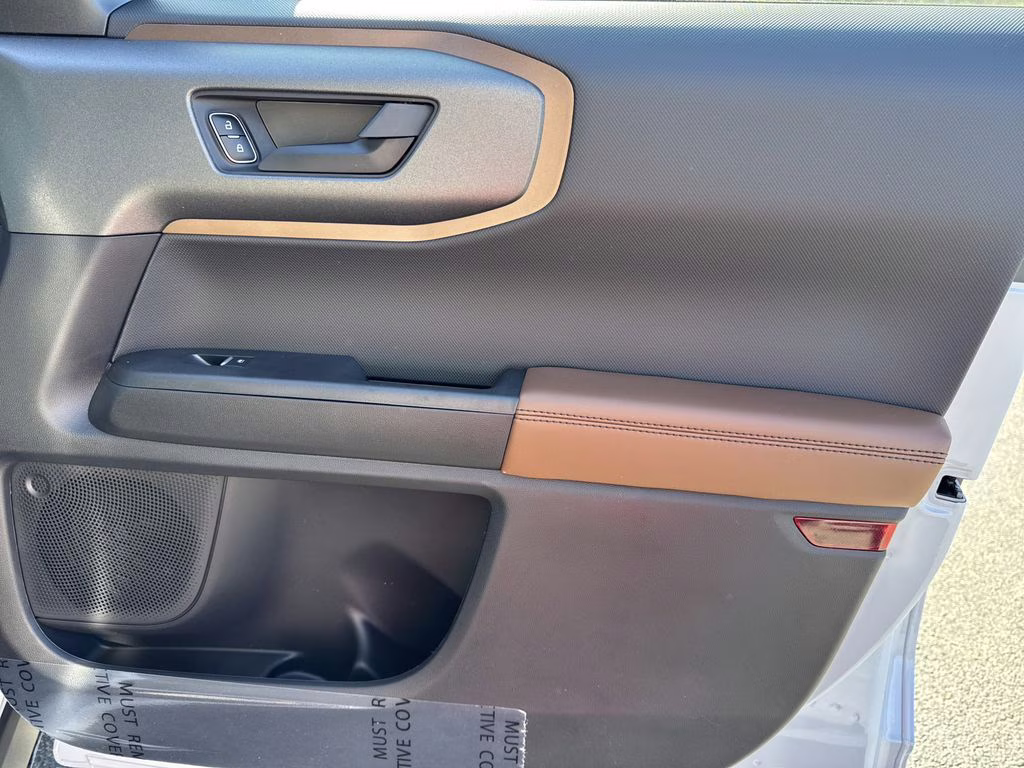 2026 Space White Metallic Ford Bronco Sport Outer Banks 4X4 SUV