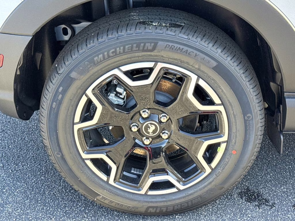 2026 Space White Metallic Ford Bronco Sport Outer Banks 4X4 SUV