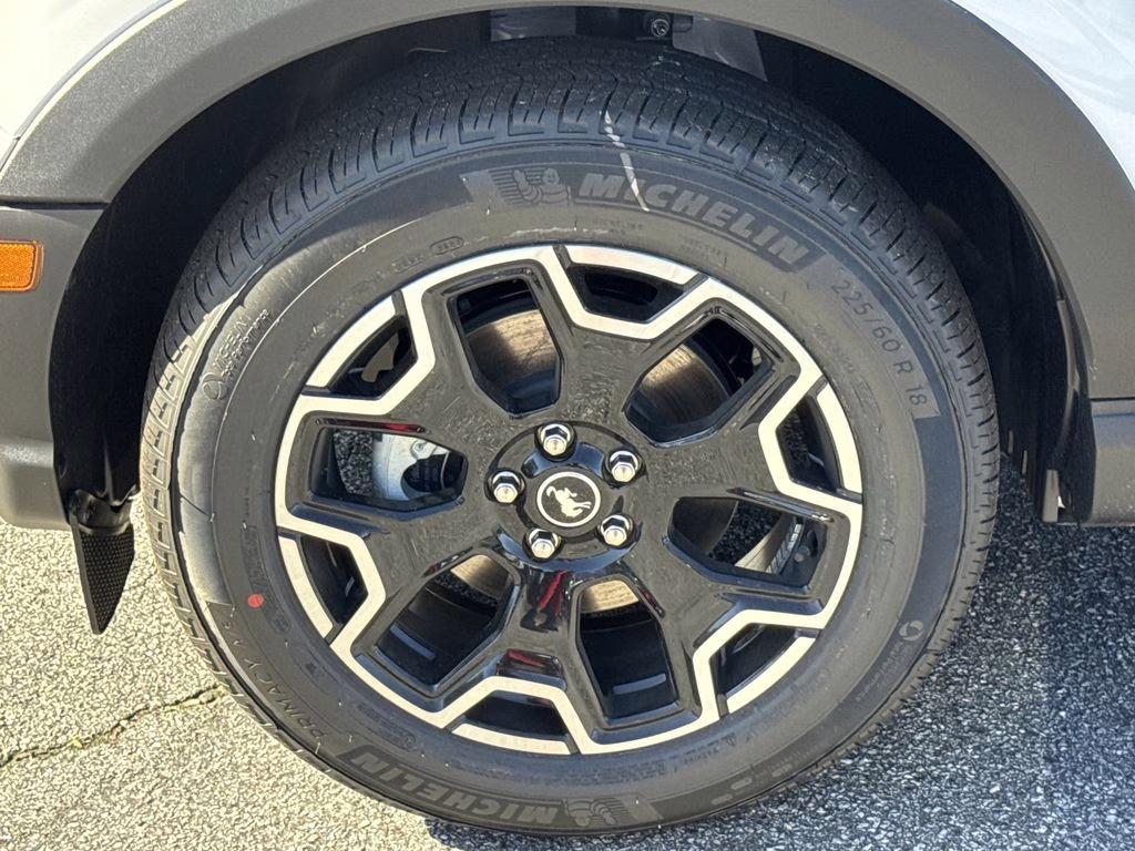 2026 Oxford White Ford Bronco Sport Outer Banks 4X4 SUV