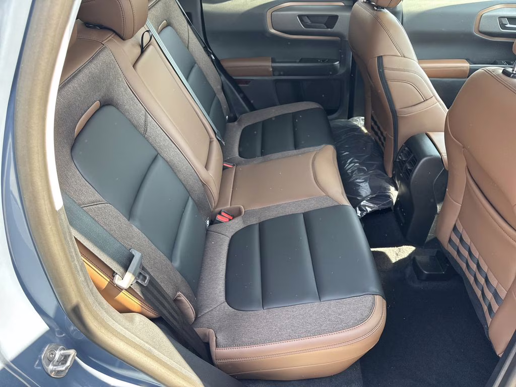 2026 Azure Gray Metallic Ford Bronco Sport Outer Banks 4X4 SUV