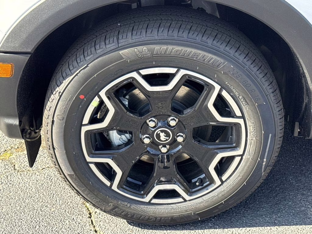 2026 Oxford White Ford Bronco Sport Outer Banks 4X4 SUV