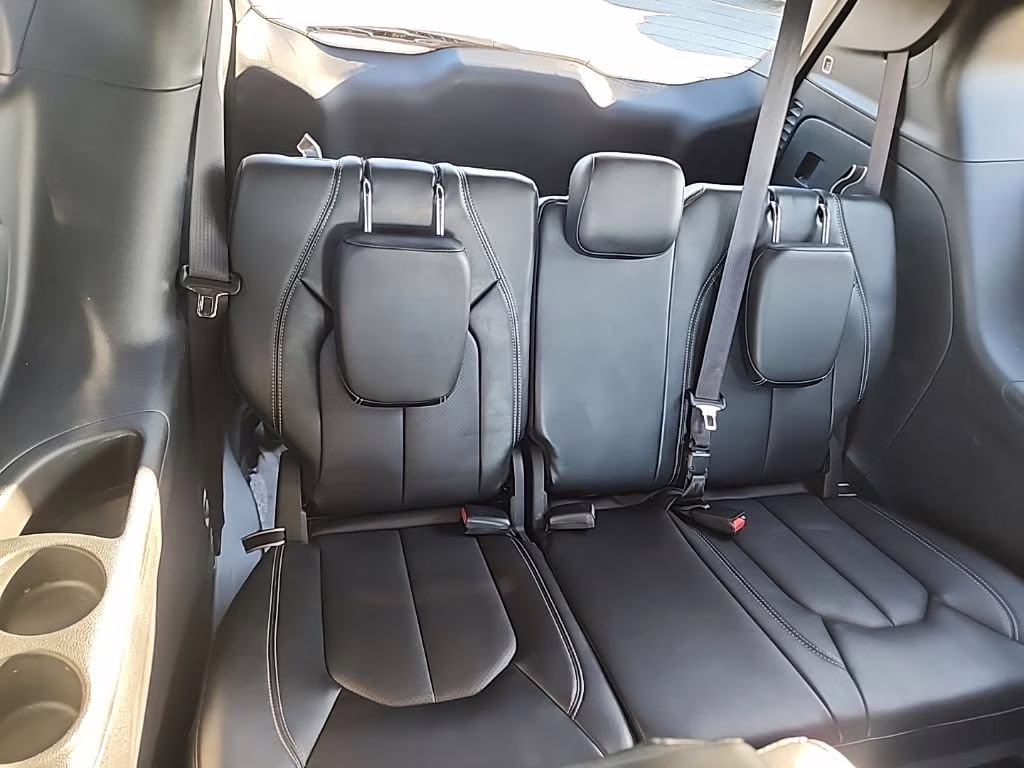 2025 Diamond Black Crystal Pearlcoat Chrysler Pacifica Select FWD Van