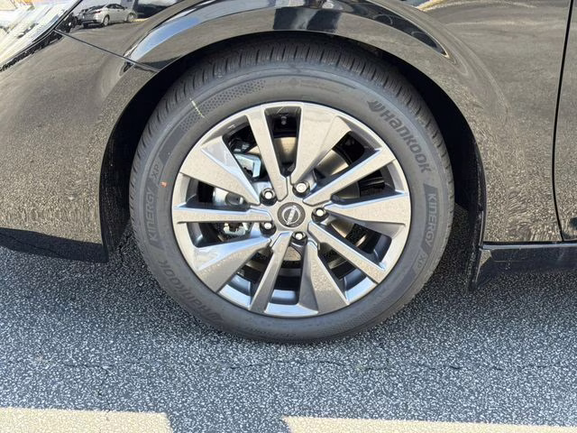 2026 Super Black Nissan Sentra SL FWD Sedan