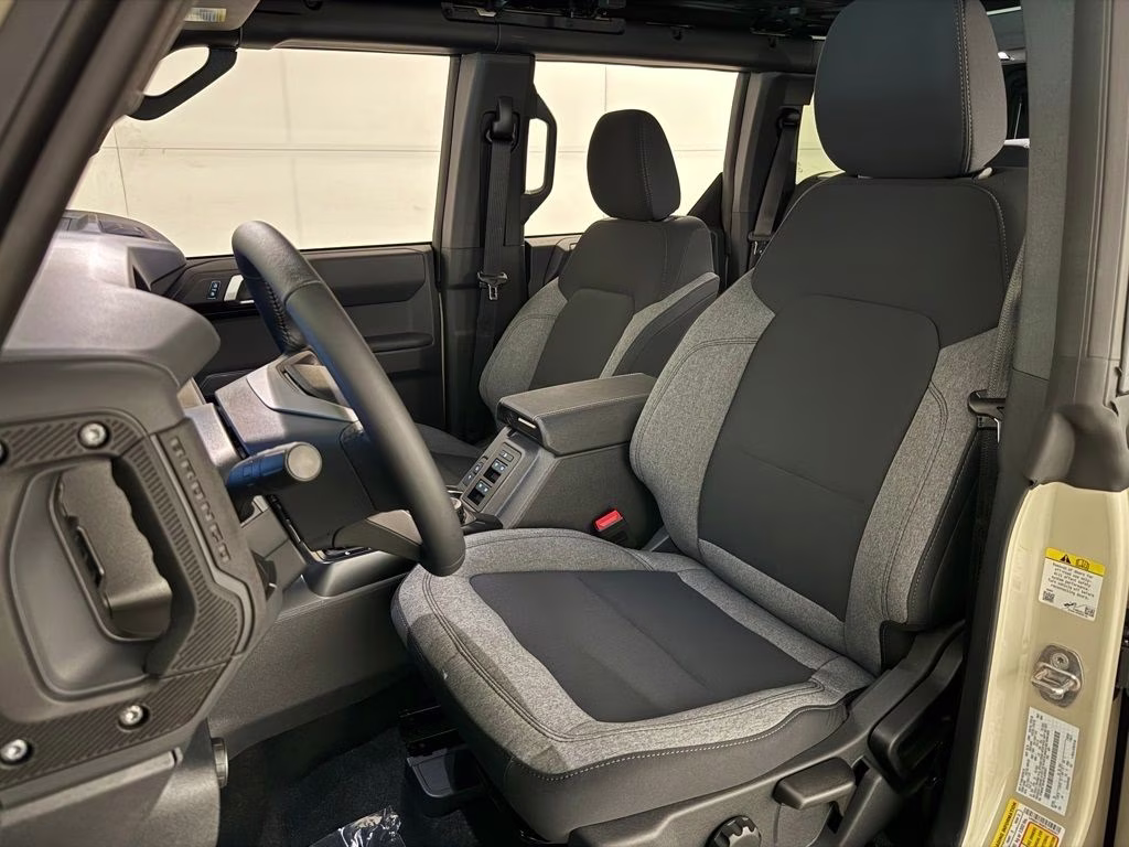 2026 Desert Sand Ford Bronco Big Bend 4X4 SUV
