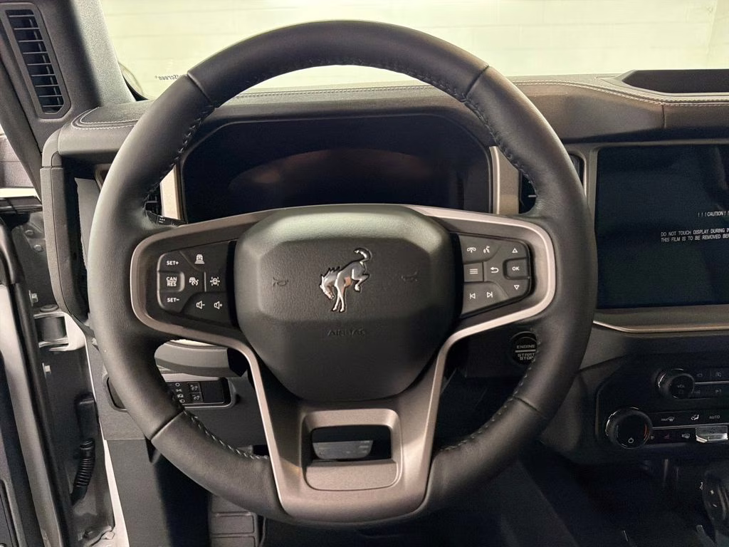 2026 AVALANCHE GRAY Ford Bronco Outer Banks 4X4 SUV