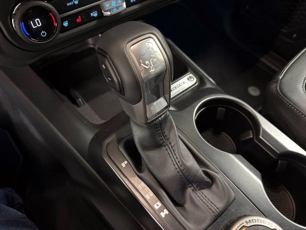 2026 AVALANCHE GRAY Ford Bronco Outer Banks 4X4 SUV