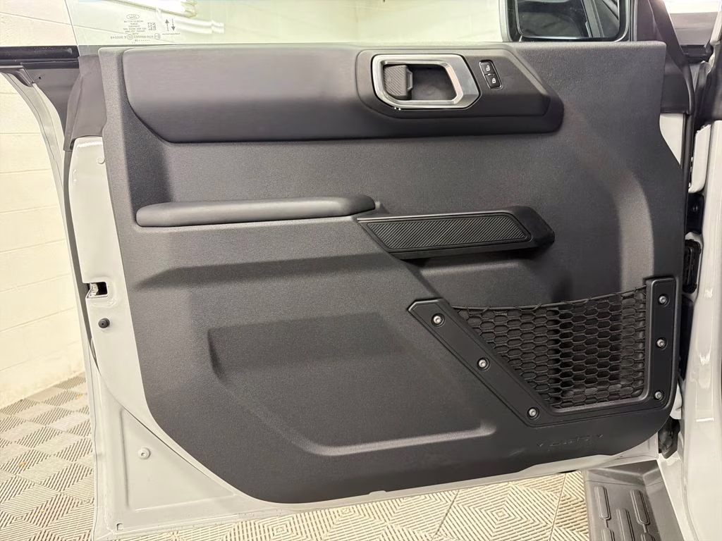 2026 AVALANCHE GRAY Ford Bronco Outer Banks 4X4 SUV