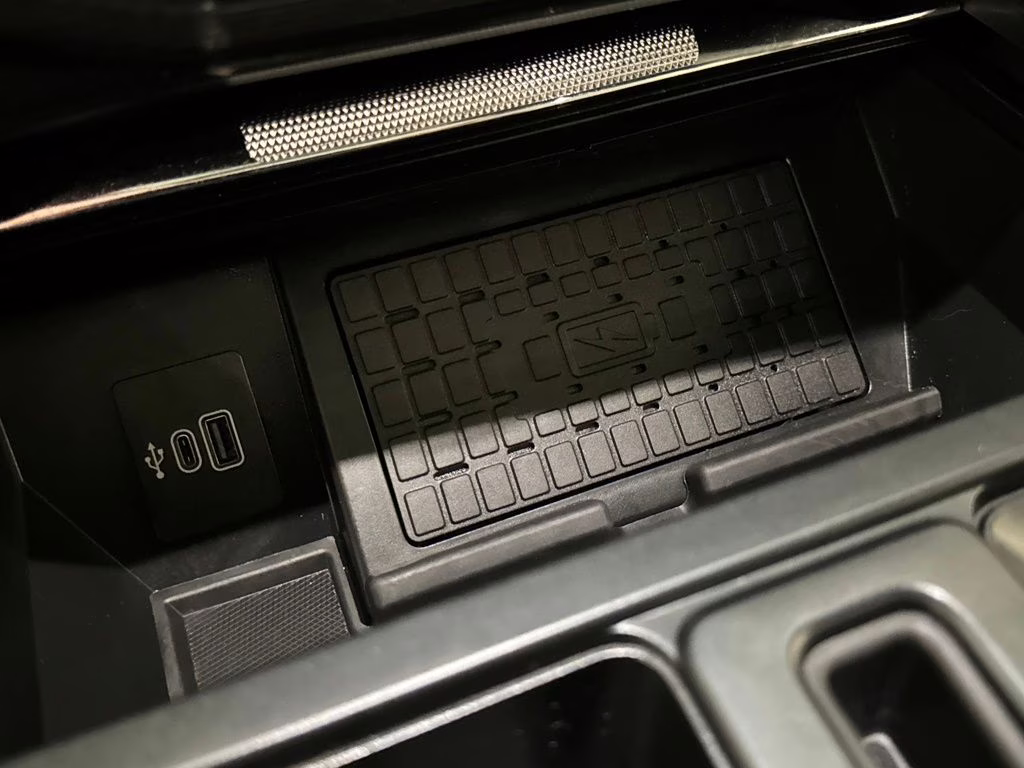 2025 Antimatter Blue Metallic Ford F-150 Lightning Platinum AWD Truck