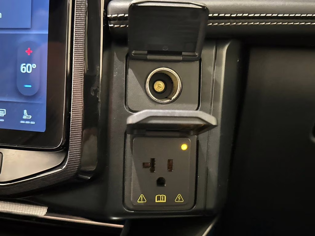 2025 Antimatter Blue Metallic Ford F-150 Lightning Platinum AWD Truck