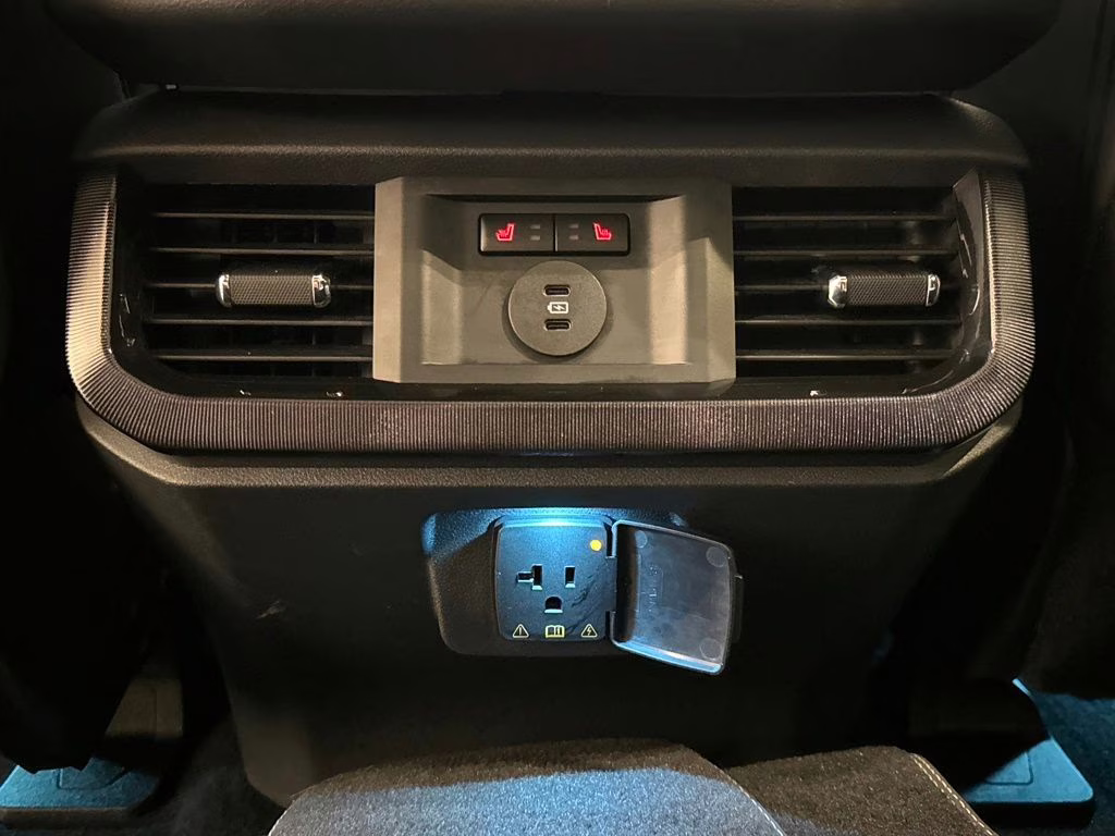 2025 Antimatter Blue Metallic Ford F-150 Lightning Platinum AWD Truck