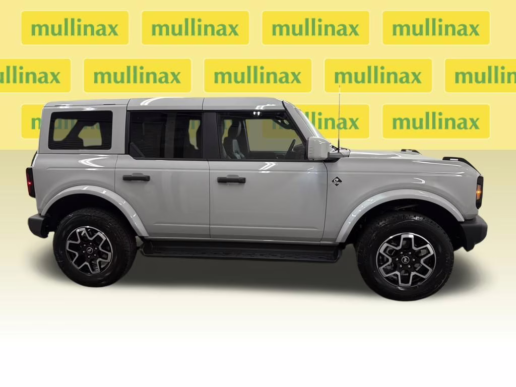 2026 AVALANCHE GRAY Ford Bronco Outer Banks 4X4 SUV