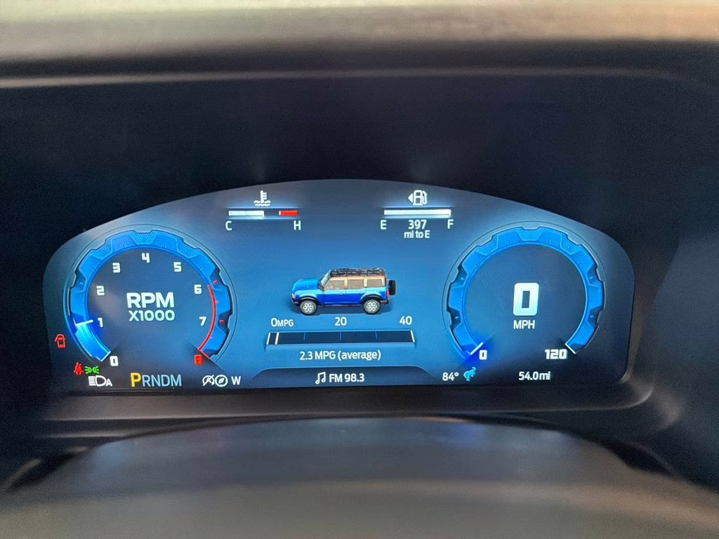 2026 AVALANCHE GRAY Ford Bronco Outer Banks 4X4 SUV