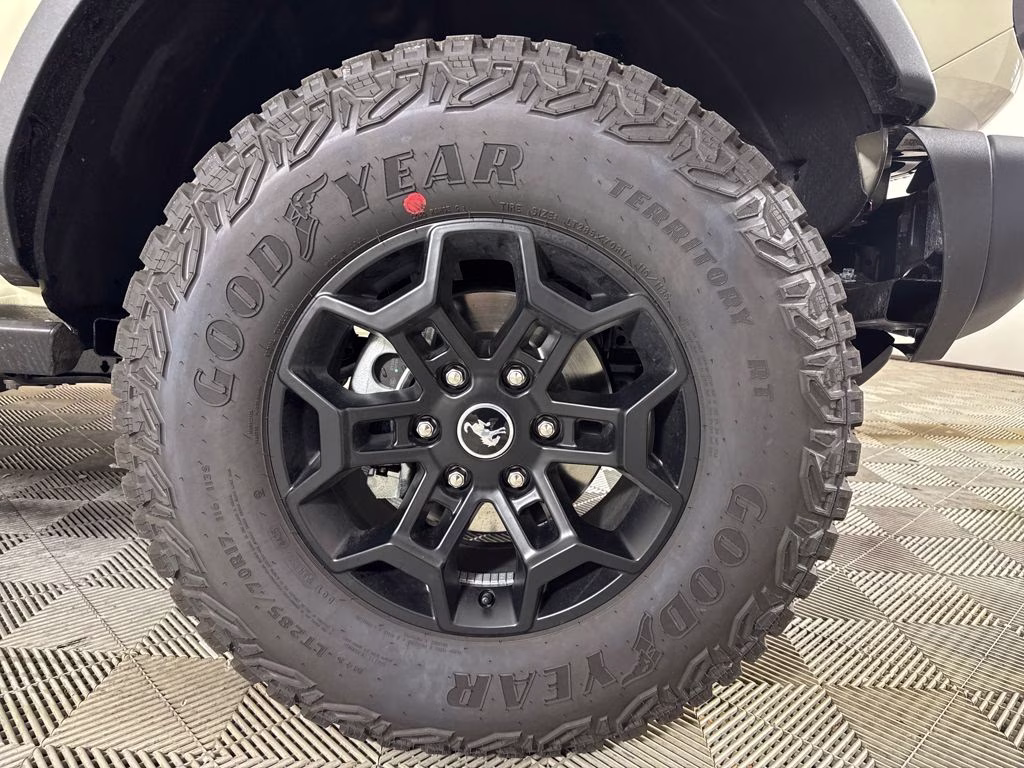 2026 Desert Sand Ford Bronco Badlands 4X4 SUV
