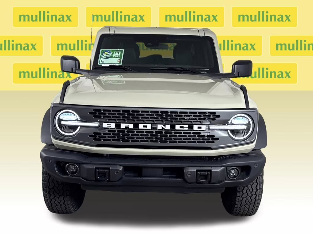 2026 Desert Sand Ford Bronco Badlands 4X4 SUV