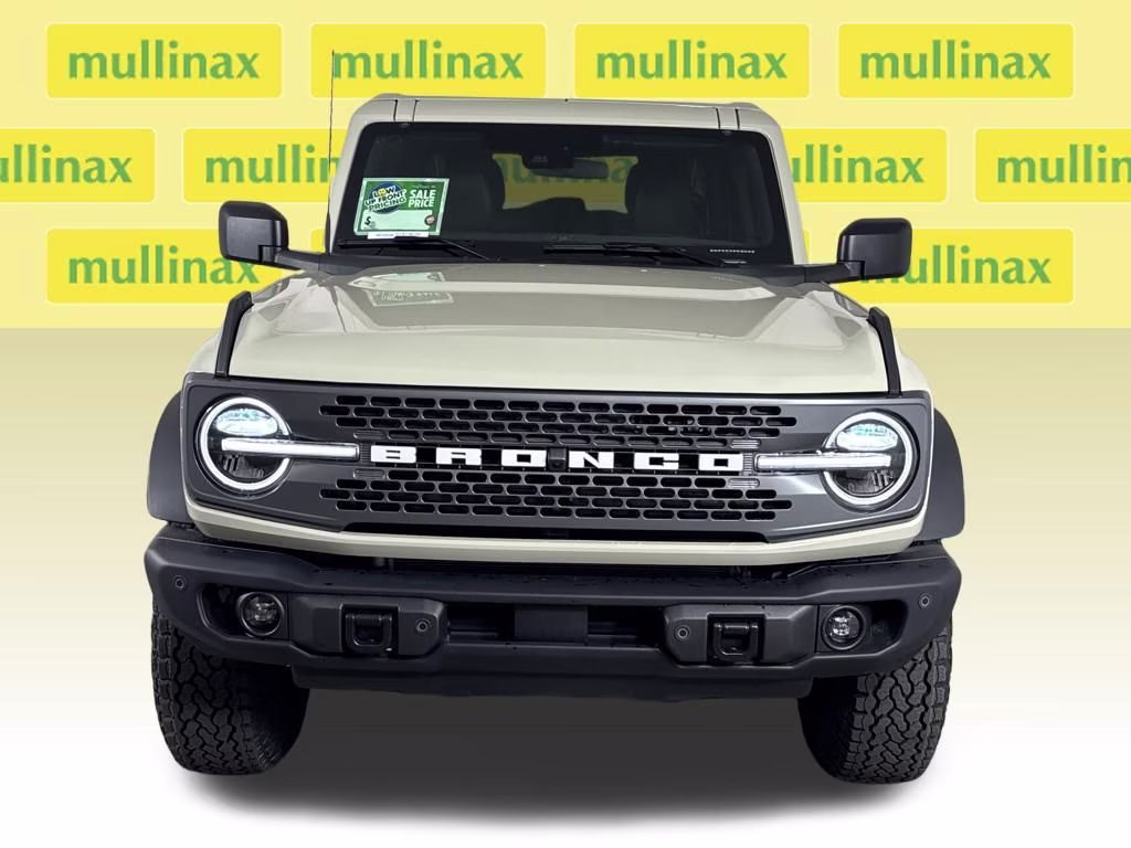 2026 Desert Sand Ford Bronco Badlands 4X4 SUV