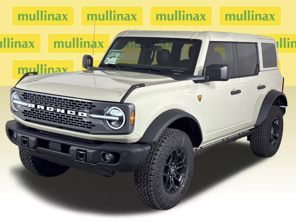 2026 Desert Sand Ford Bronco Badlands 4X4 SUV