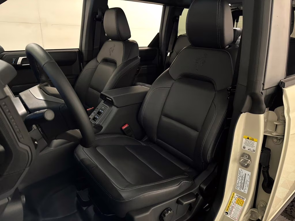 2026 Desert Sand Ford Bronco Badlands 4X4 SUV