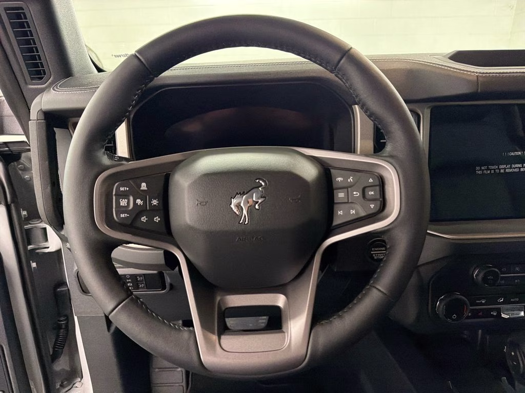 2026 AVALANCHE GRAY Ford Bronco Outer Banks 4X4 SUV