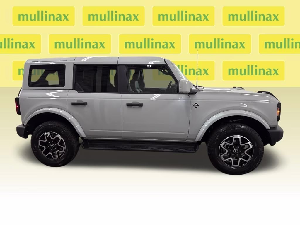 2026 AVALANCHE GRAY Ford Bronco Outer Banks 4X4 SUV