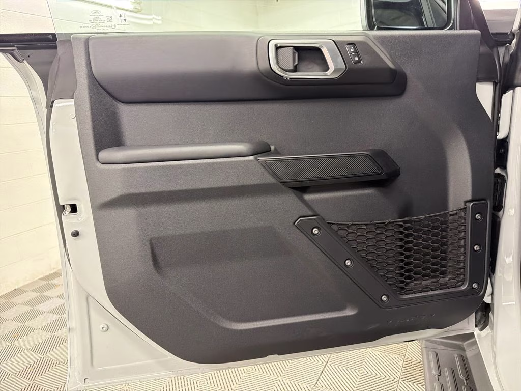 2026 AVALANCHE GRAY Ford Bronco Outer Banks 4X4 SUV