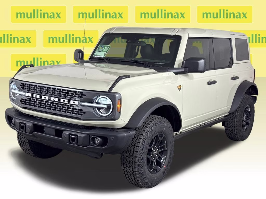 2026 Desert Sand Ford Bronco Badlands 4X4 SUV