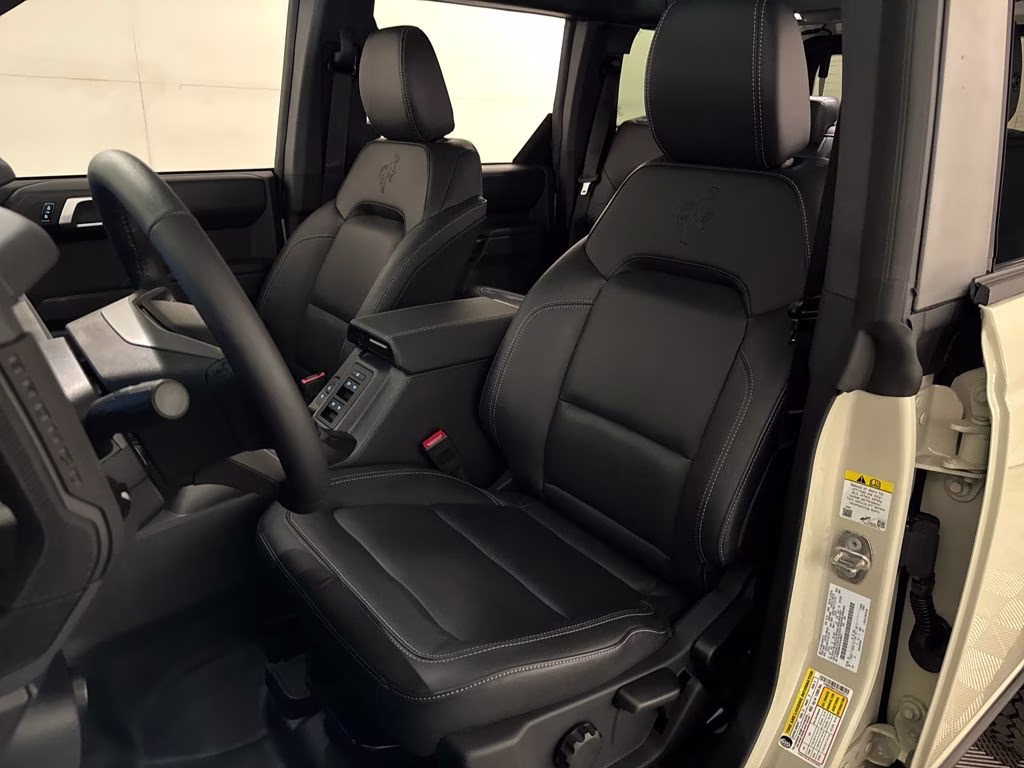 2026 Desert Sand Ford Bronco Badlands 4X4 SUV