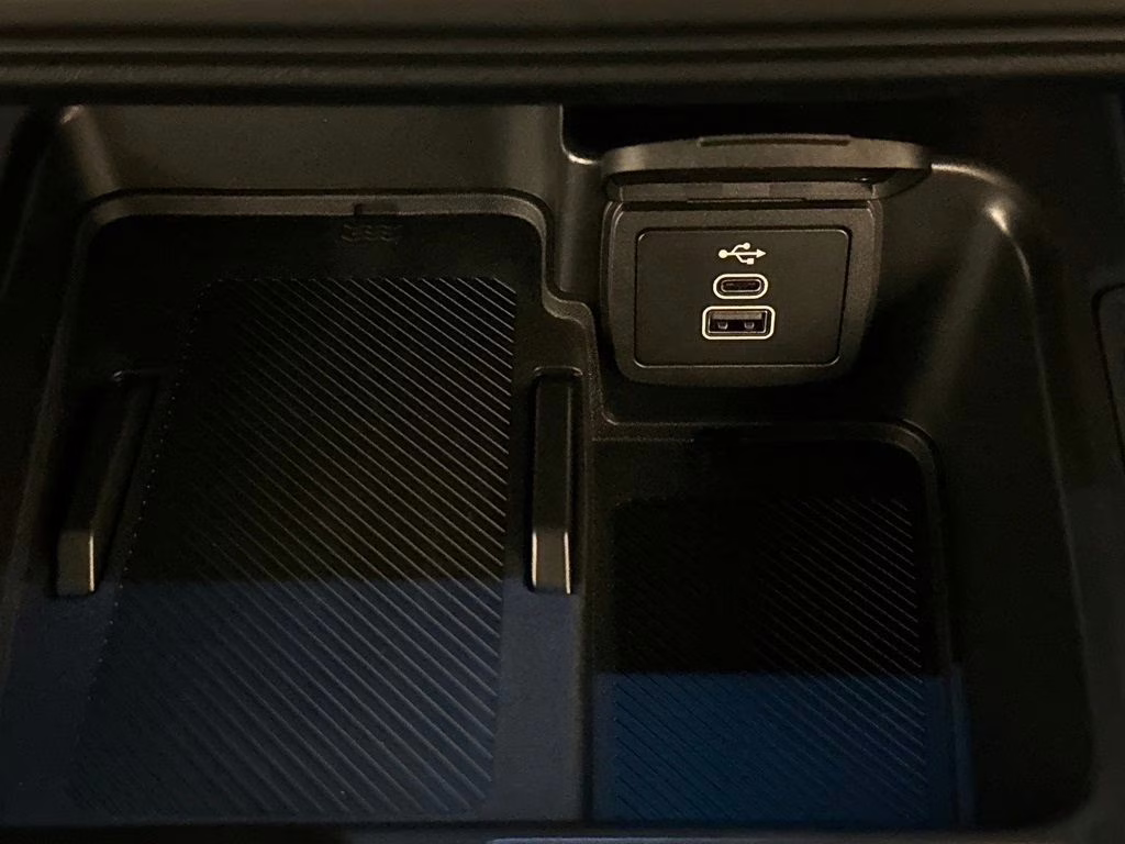 2026 Desert Sand Ford Bronco Big Bend 4X4 SUV