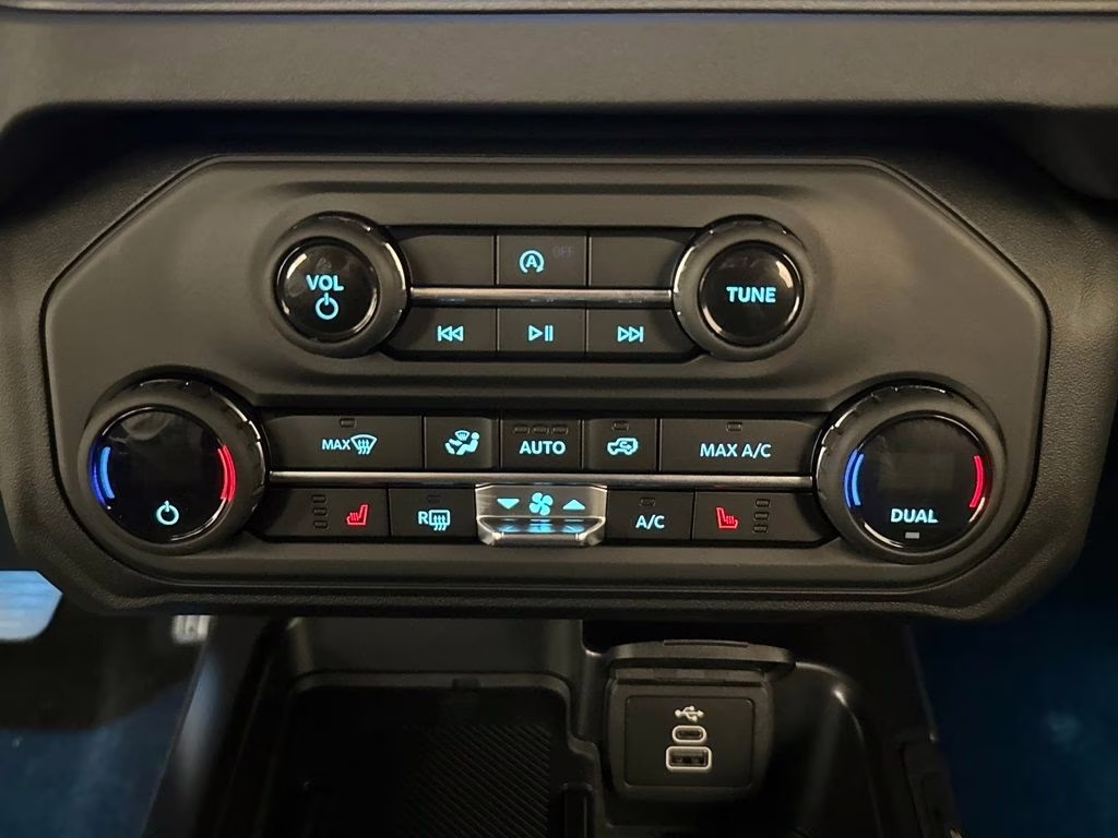 2026 Desert Sand Ford Bronco Big Bend 4X4 SUV