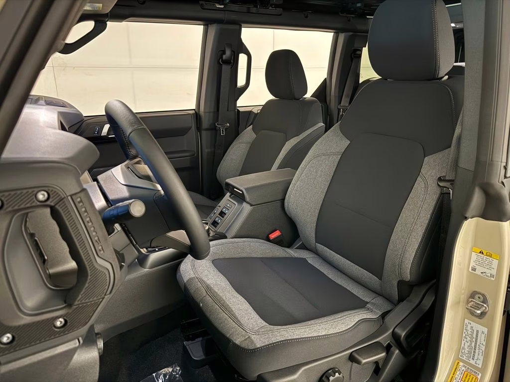 2026 Desert Sand Ford Bronco Big Bend 4X4 SUV