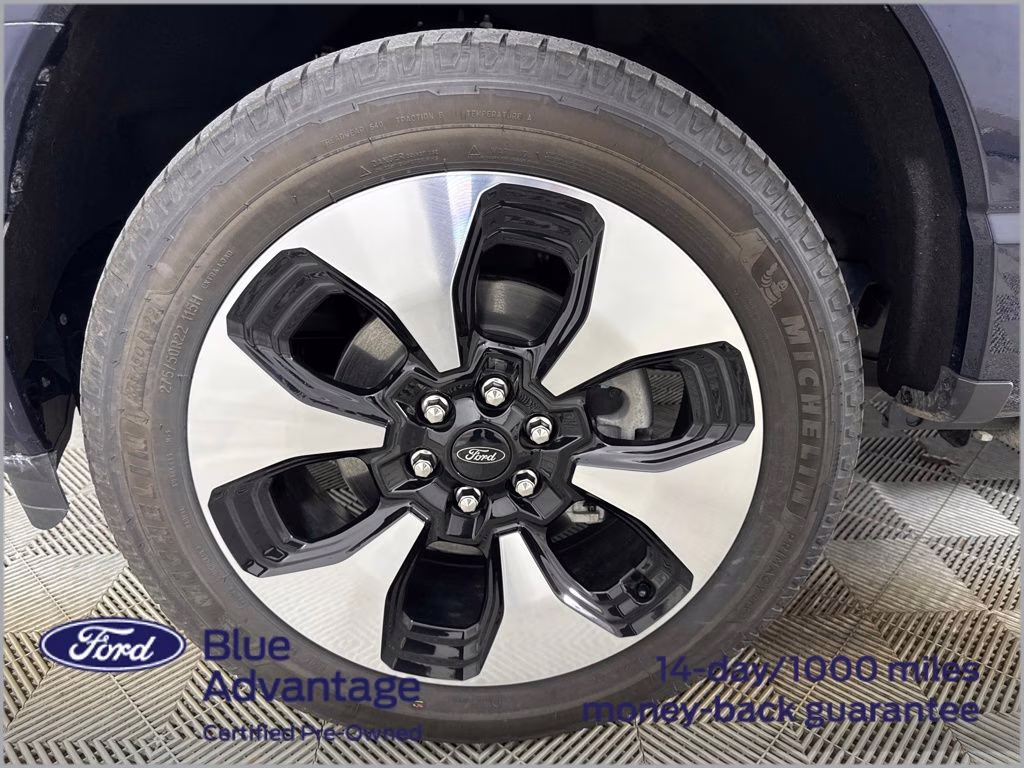 2025 Antimatter Blue Metallic Ford F-150 Lightning Platinum AWD Truck