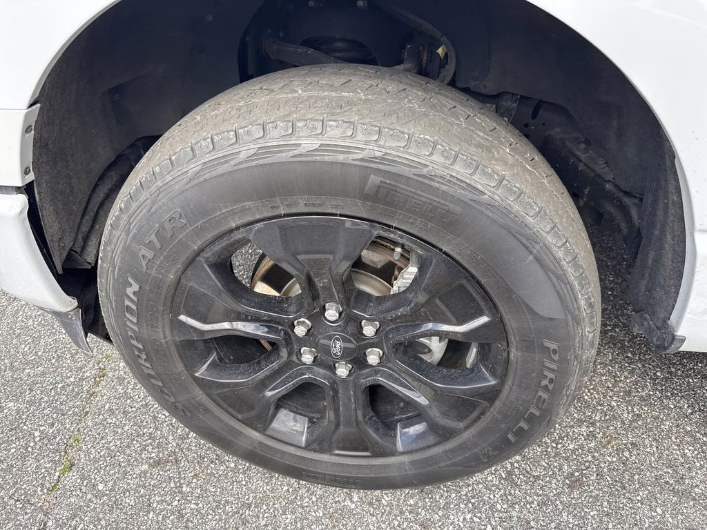 2023 Avalanche Gray Ford F-150 XLT 4X4 Truck