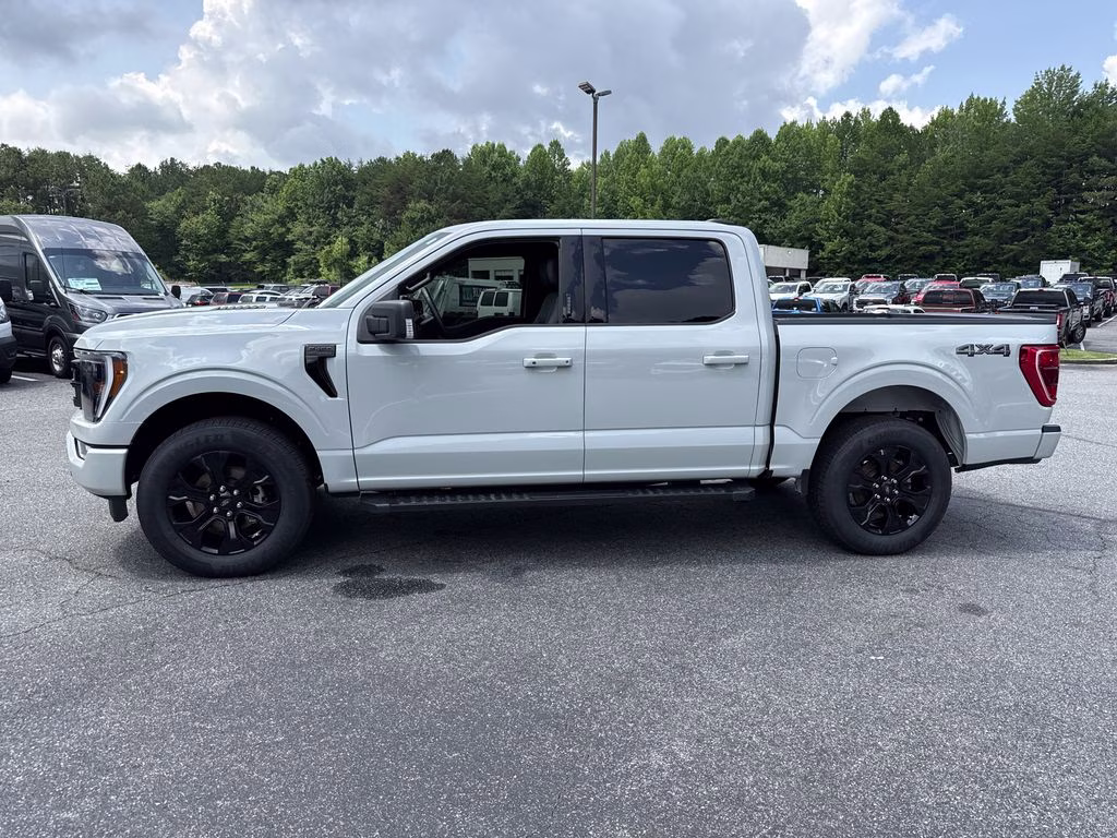 2023 Avalanche Gray Ford F-150 XLT 4X4 Truck