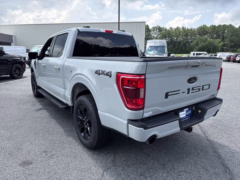 2023 Avalanche Gray Ford F-150 XLT 4X4 Truck