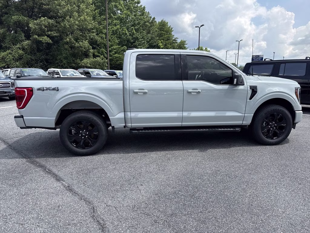 2023 Avalanche Gray Ford F-150 XLT 4X4 Truck