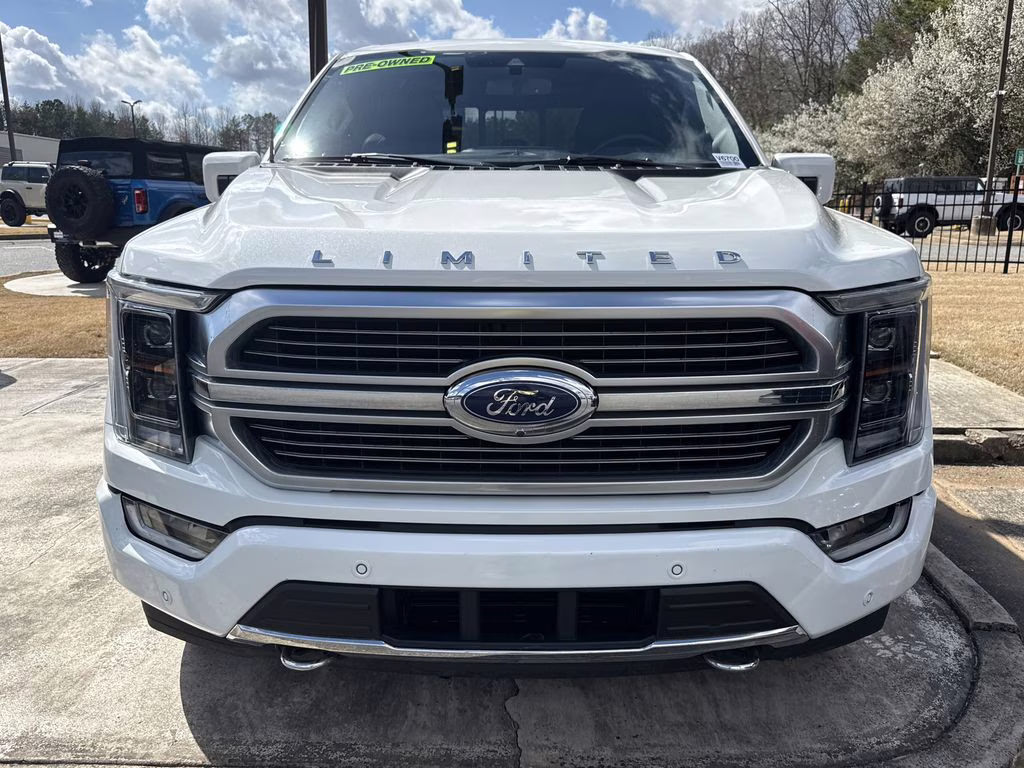 2022 Star White Metallic Tri-Coat Ford F-150 Limited 4X4 Truck