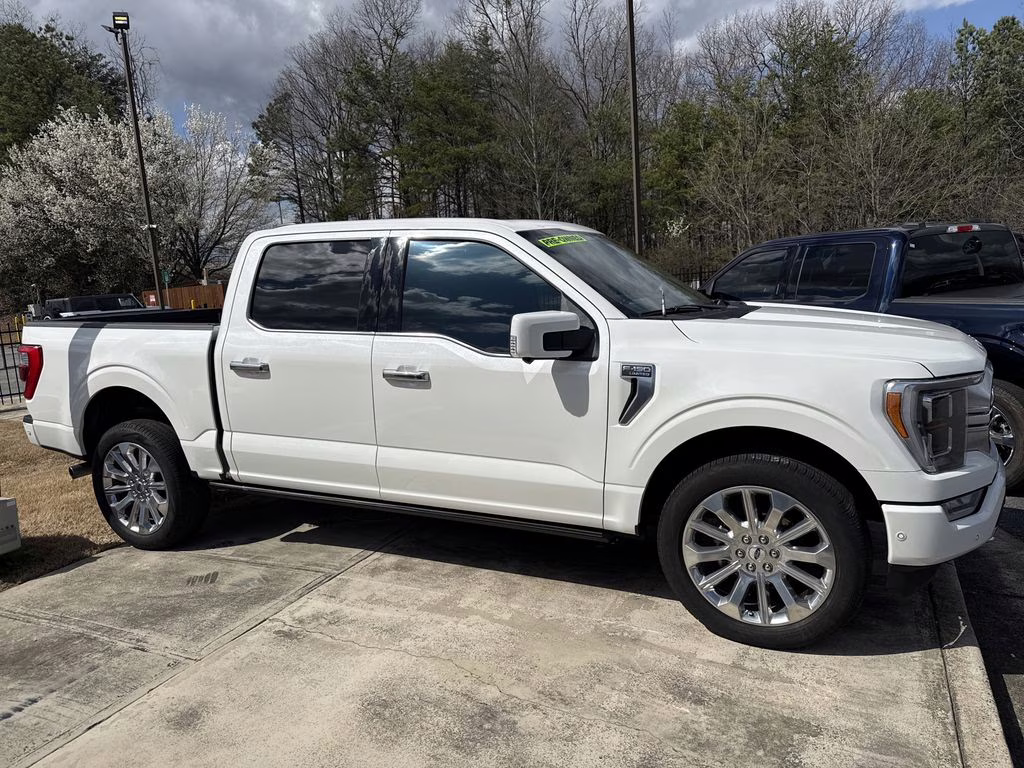 2022 Star White Metallic Tri-Coat Ford F-150 Limited 4X4 Truck