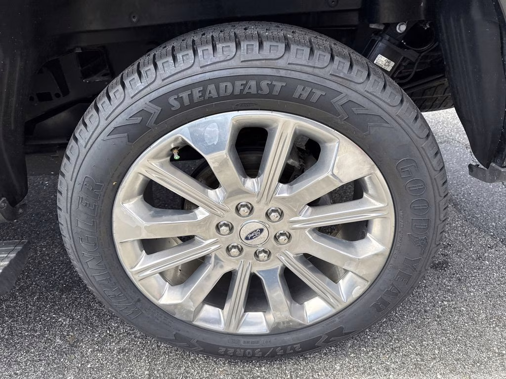 2022 Agate Black Metallic Ford F-150 Limited 4X4 Truck