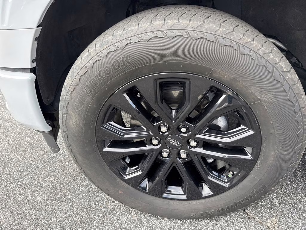 2024 Avalanche Gray Ford F-150 XLT 4X4 Truck