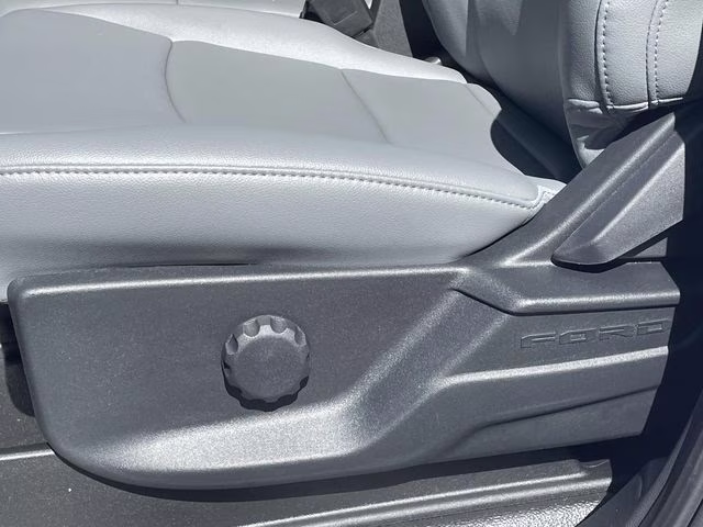 2026 Oxford White Ford Super Duty F-250 SRW XL RWD Truck