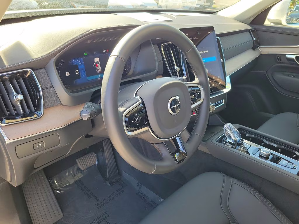 2025 Crystal White Pearl Volvo XC90 Plus AWD SUV