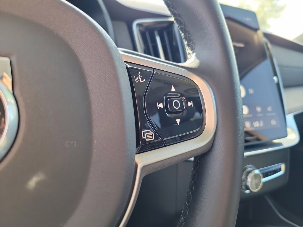 2025 Crystal White Pearl Volvo XC90 Plus AWD SUV